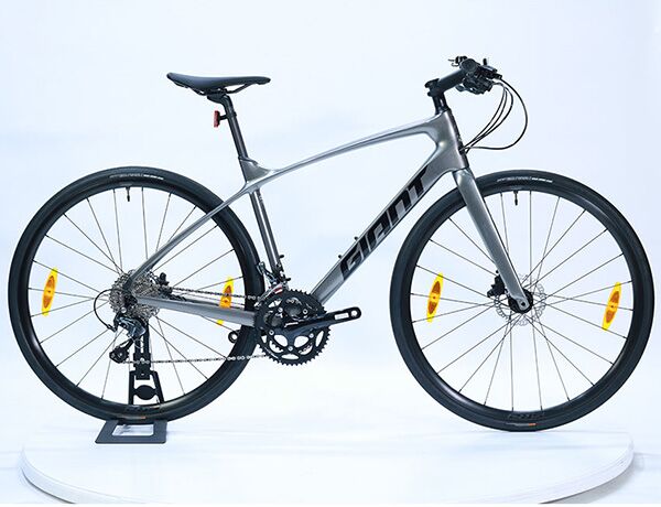 Xe đạp touring Giant FASTROAD ADVANCED 2 2021